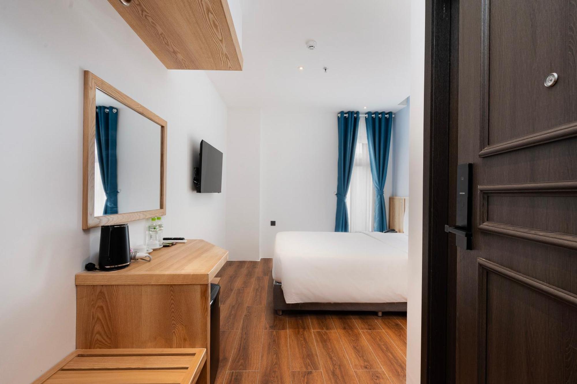 Haven Hut Riverside Hotel Хошимін Екстер'єр фото